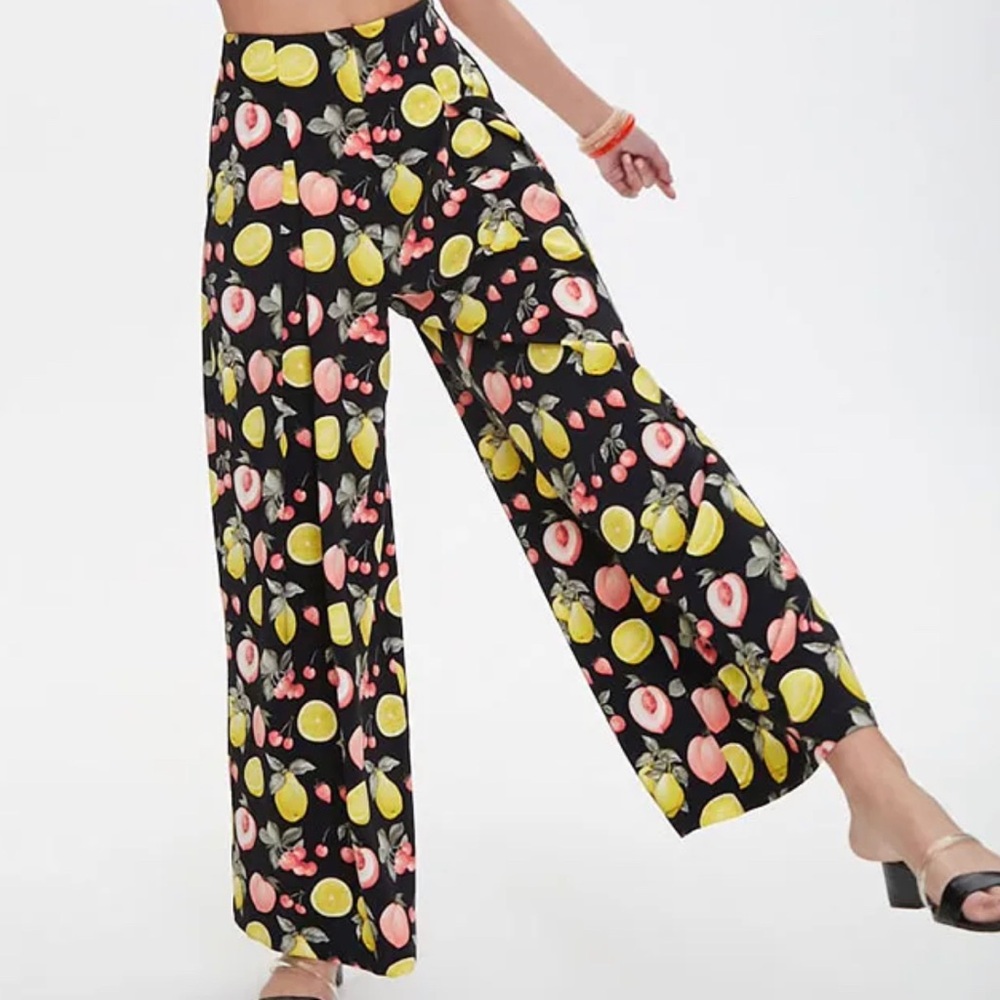 NWT forever 21 fruit pants 🍒🍑🍋🍓